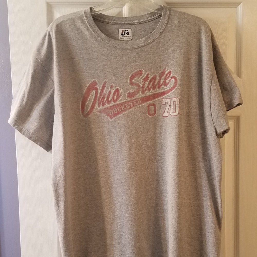Ohio State t-shirt, Men's size XL, barely worn!